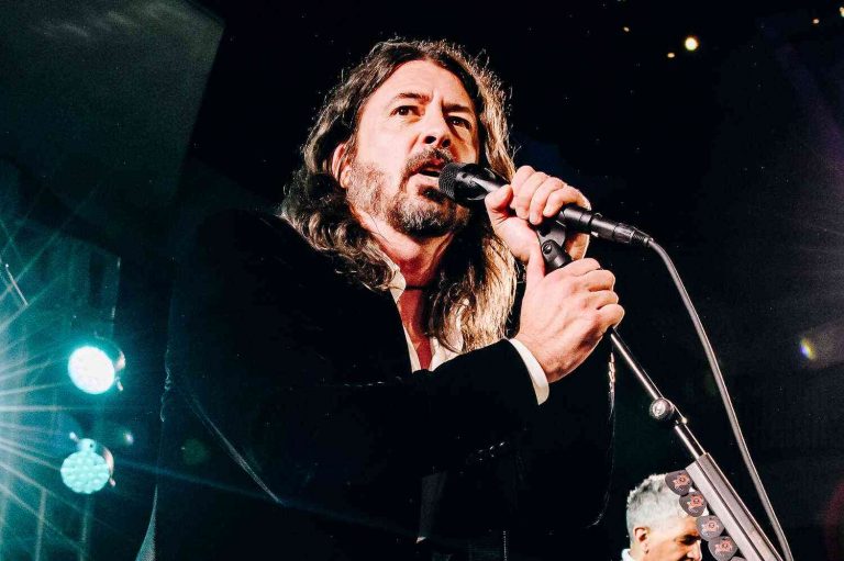 WATCH: Foo Fighters Deliver a Generation of Feel-Good Music