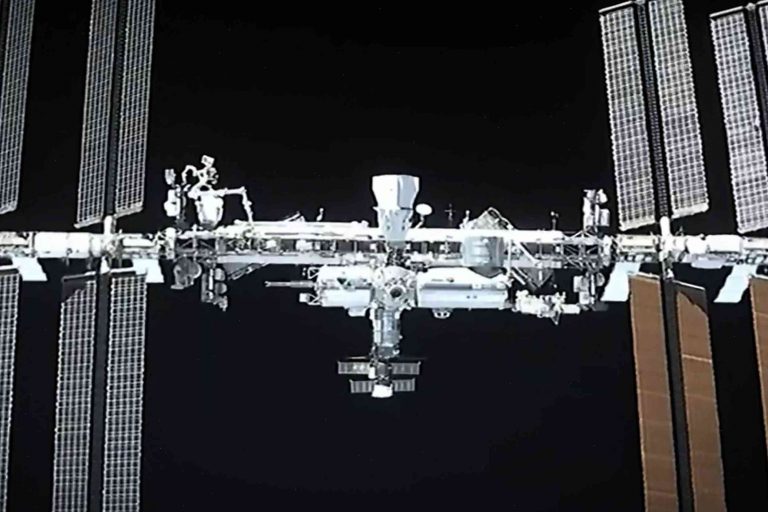 Spacewalk delayed due to space junk in orbit