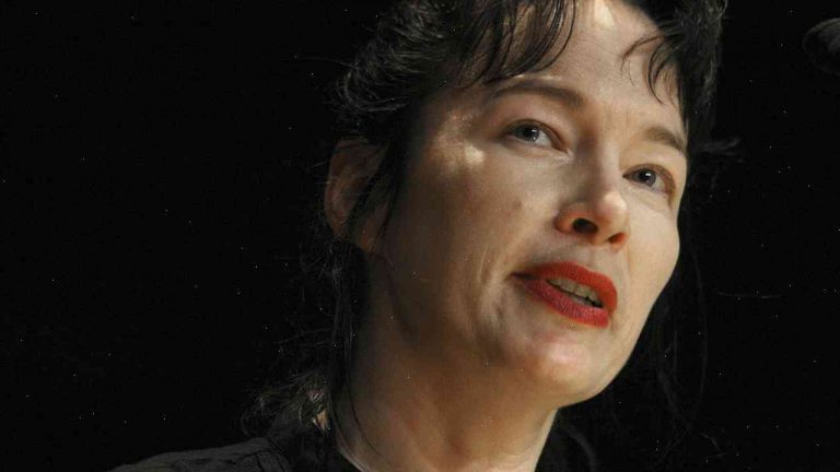 After rape case 'witch hunt', Alice Sebold meeting man cleared